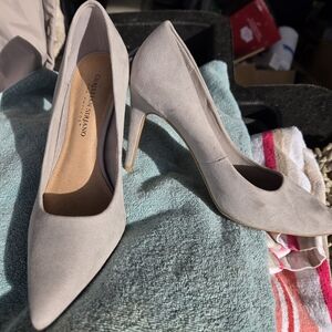 Christian Siriano Women's Elegant Gray Heels